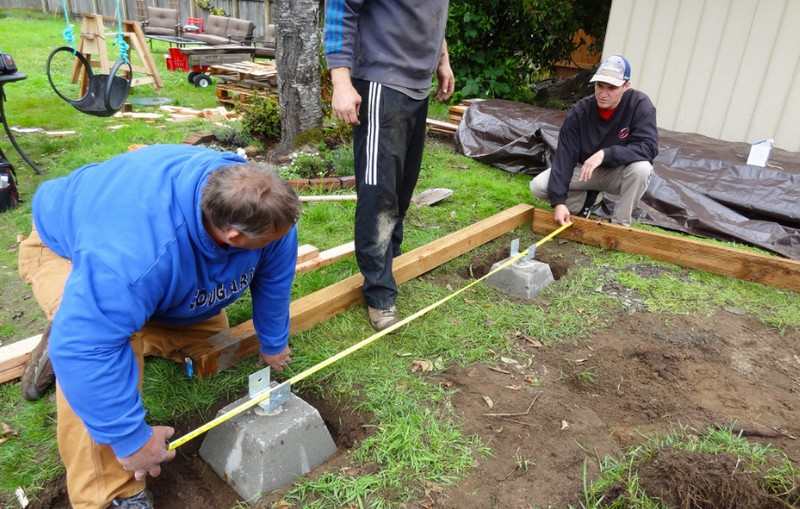 DIY Platform Deck - Deck's foundation