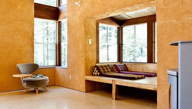 Earth rendered straw bale