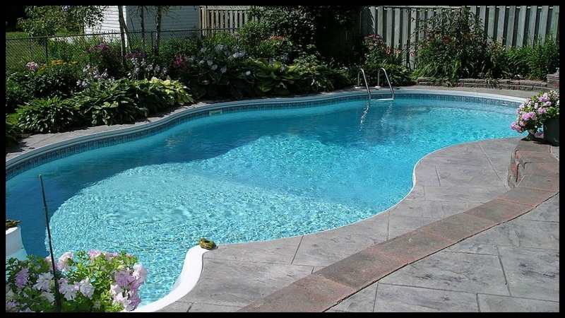 Outdoor swimming pool