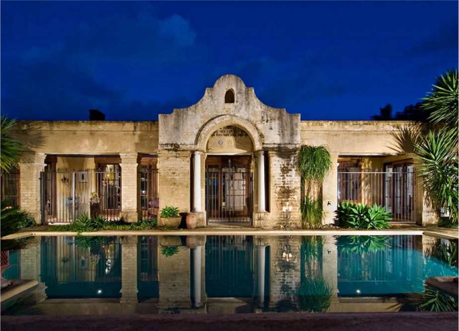 incatrole by Ken Johnson