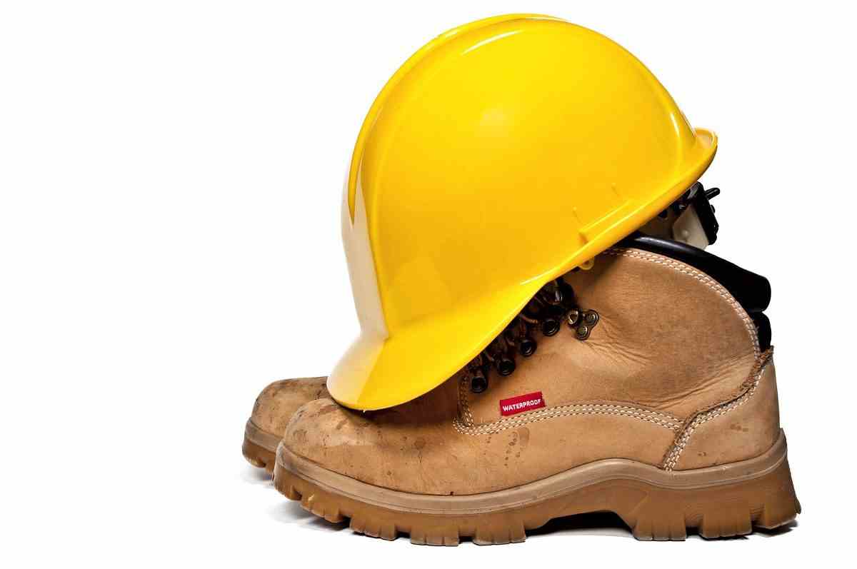The 5 Best Work Boots for the DIY Homeowner and Handyman